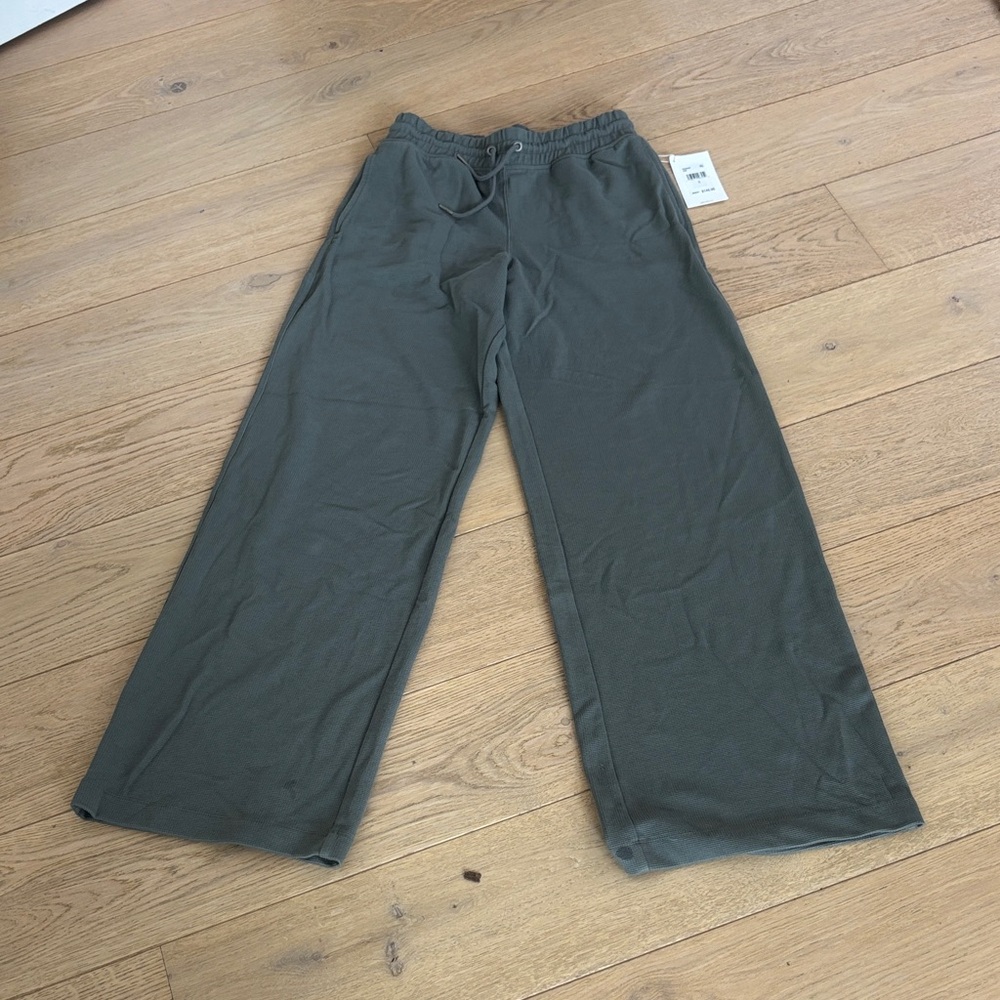 Splendid Waffle Scuba Wide Leg Pants in Olive Green NWT